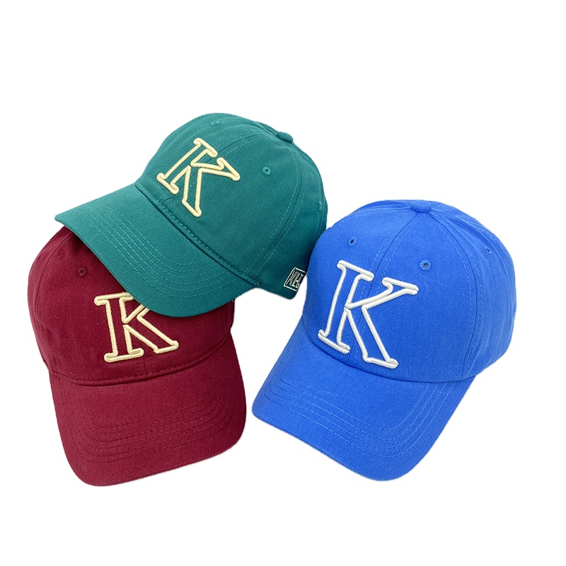 Färgglad baseballmössa